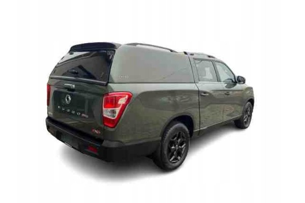 Buildings hardtop Ssangyong Musso WAA original white