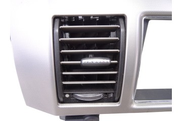 REJILLA AIREADORA JAGUAR XF