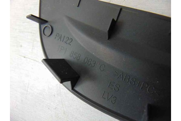 1P1858063C MOLDURA SEAT LEON (1P1) Comfort Limited 1P1858063C 183625 SEAT - 2