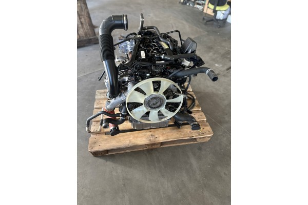 ENGINE 2 2 Sprinter W907 W906 2019 651 958 OM651 651958 Original WARRANTY Catalog number of the part 651 900 651 955 651 950 651