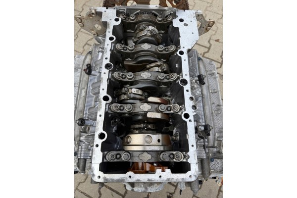 CRANKSHAFT CONNECTING RODS PISTONS BMW M5 F90 M8 F91 F92 F93 S63B44B 25 thousand km