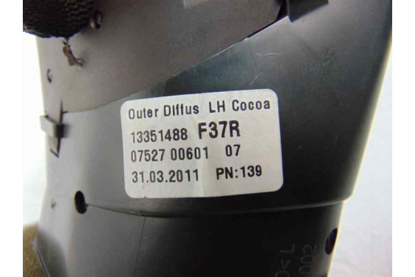 13351488  REJILLA AIREADORA OPEL ASTRA J SPORTS TOURER Cosmo 13351488 183654 OPEL - 2