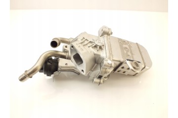 Exhaust gas cooler Egr Renault 2 3Dci 147353457R Original Engine type diesel