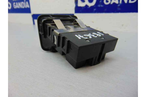 A2469050451 INTERRUPTOR MERCEDES-BENZ CLASE CLA (BM 117)