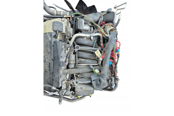 ENGINE BMW E39 M62B35 535i COMPLETE Engine type petrol