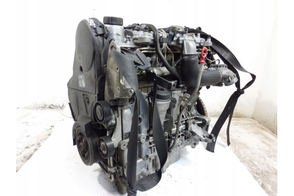 ENGINE POST D5244T TURBO INJECTION PUMP VOLVO V70 II S80 S60 2 4 D5 163 KM Catalog number of the part D5244T 0445010043 04451100