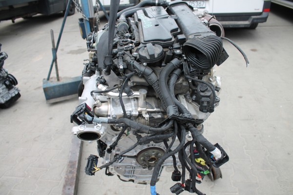 ENGINE COMPLETE BMW B47C20B 8TYS KM Car type passenger cars