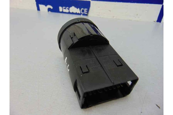 8E0941531  MANDO LUCES AUDI A4 AVANT (8E) 1.8 T Quattro 2005 8E0941531 184750 AUDI - 1