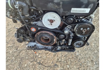 AUDI Q5 8R A4 B8 A5 ENGINE POST CCW CCWA 3 0 TDI Catalog number of the part AUDI Q5 8R A4 A5 SILNIK SLUPEK CCW 3 0