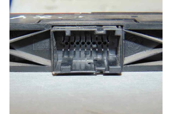 735266925 WARNING ALFA ROMEO GT (125) 1.9 JTD 16V 150/ Progression 2006 735266925 185430 ALFA ROMEO - 1