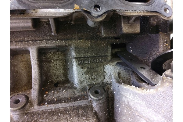 Motor para Saab 9-3 Ver2 Cabriolet 2005 2.0L Automático Lado Derecho