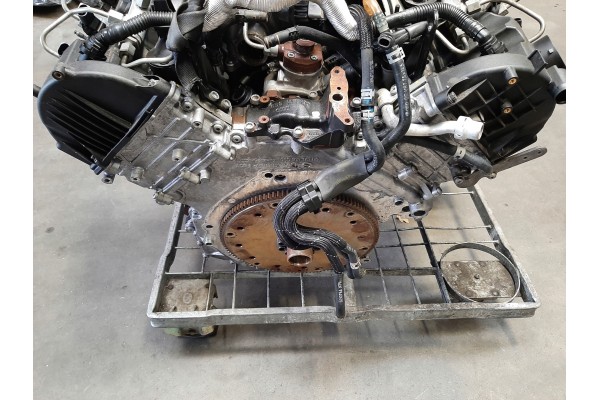 AUDI A6 A7 A8 3 0TDI V6 DIESEL ENGINE CDU Product weight with unit packaging 150 kg