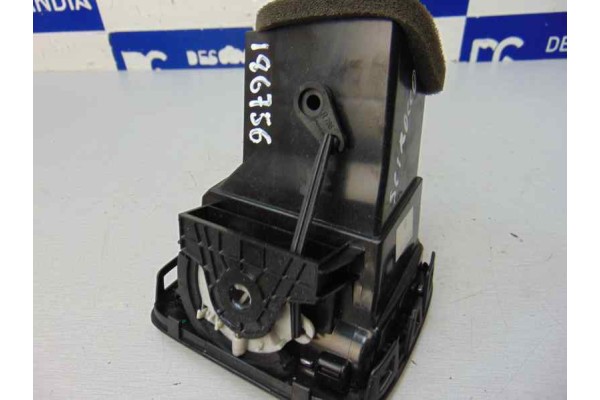 1Q0819704K REJILLA AIREADORA VOLKSWAGEN SCIROCCO (137) 2.0 TDI (103kW) BlueMotion 2011 1Q0819704K 186756 VOLKSWAGEN - 4