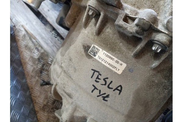 TESLA MODEL 3 ELECTRIC MOTOR REAR 1120990 00 H Engine type electric