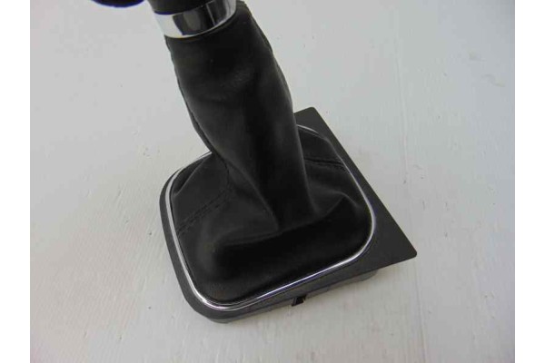  POMO PALANCA CAMBIO VOLKSWAGEN SCIROCCO (137) 2.0 TDI (103kW) BlueMotion 2011 186765 VOLKSWAGEN - 1