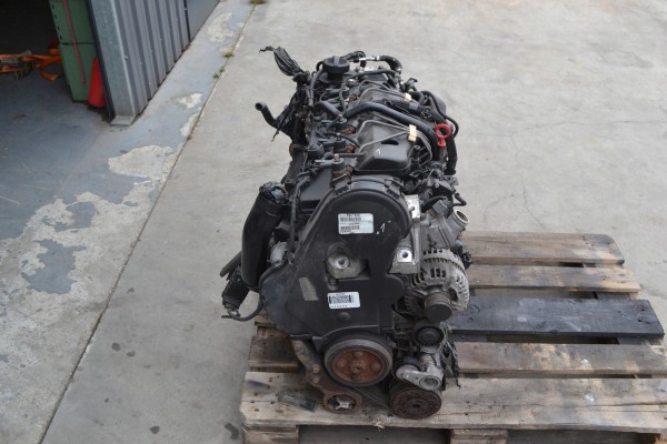 COMPLETE MOTOR Volvo 2 4 D5 121 thousand D5244T8 V70 Catalog number of the part D5244T