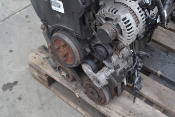 COMPLETE MOTOR Volvo 2 4 D5 121 thousand D5244T8 V70 Packaging status no packaging