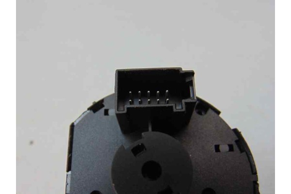 3C8941431N MANDO LUCES VOLKSWAGEN SCIROCCO (137) 2.0 TDI (103kW) BlueMotion 2011 3C8941431N 186772 VOLKSWAGEN - 1