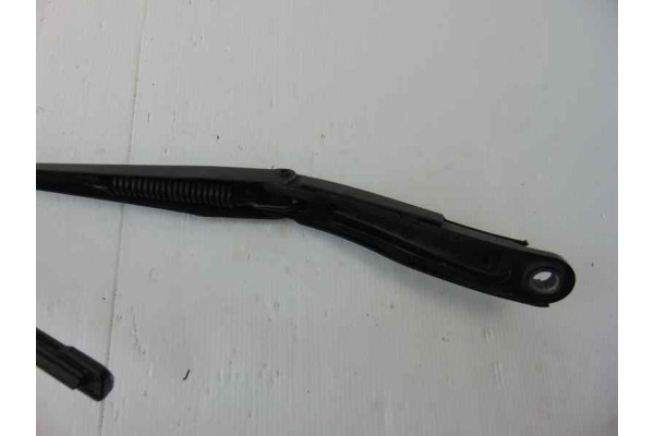 A1648200540 BRAZO LIMPIA DELANTERO IZQUIERDO MERCEDES-BENZ CLASE ML (BM 164)