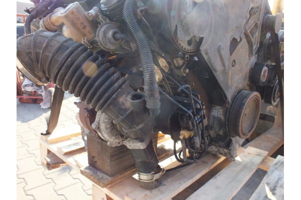 SEAT EXEO AUDI A4 B8 A5 VW COMPLETE ENGINE 2 0 TDI CAG Car type passenger cars