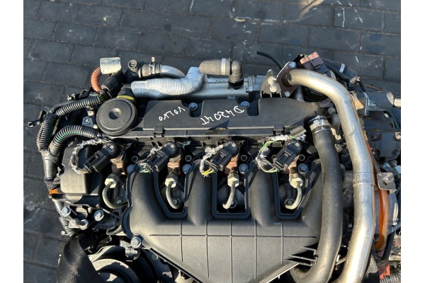 ENGINE COMPLETE VOLVO V40 S40 II FORD MONOXIDE FOCUS 2 0 TDCI D4204T SIEMENS Catalog number of the original D4204T