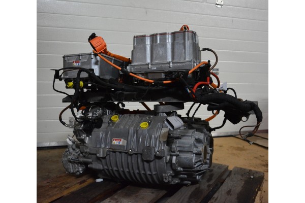 VOLKSWAGEN e GOLF eGOLF ENGINE TRANSMISSION QMS EAG MINIMUM MILEAGE