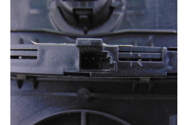 A0015423723  SENSOR DE APARCAMIENTO MERCEDES-BENZ CLASE A (BM 169) A 200 Turbo (169.034) 2006 A0015423723 189071 MERCEDES-BENZ -