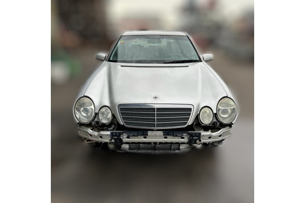 MERCEDES-BENZ CLASE E (BM 210) BERLINA 270 CDI (210.016)