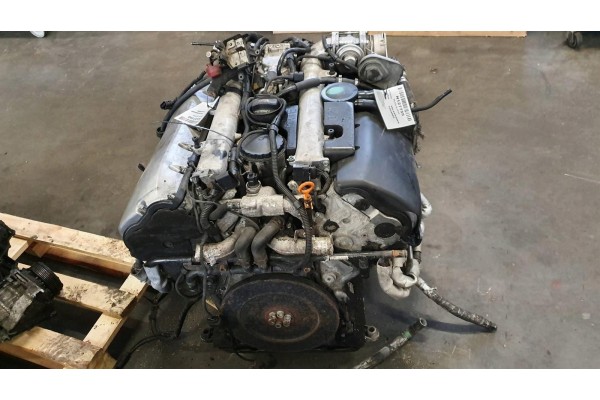 ENGINE POST AJS 5 0 TDI 313 KM VOLKSWAGEN TOUAREG Part manufacturer Volkswagen OE