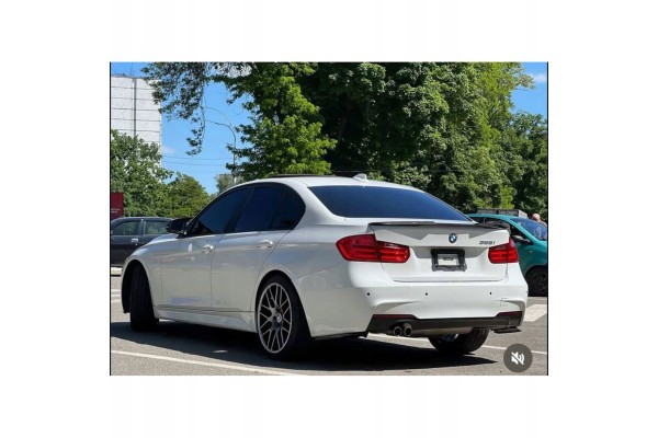 Kit de Carrocería BMW F30 F31 Paragolpes Delantero y Trasero Umbral M