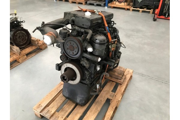 MERCEDES VARIO ATEGO M 904 LA ENGINE PLN 4 900 net Catalog number of substitutes OM 904 LA 904LA