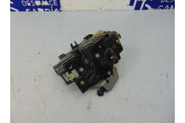 7 PIN CERRADURA PUERTA TRASERA DERECHA AUDI A6 BERLINA (4B2) 2.5 TDI 2002 7 PIN 176363 AUDI - 8