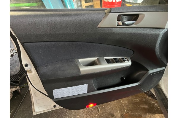 SUBARU FORESTER (S12/SH) XS Classic