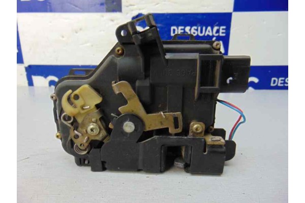 9 PIN CERRADURA PUERTA DELANTERA IZQUIERDA AUDI A6 BERLINA (4B2) 2.5 TDI 1999 9 PIN 185691 AUDI - 1