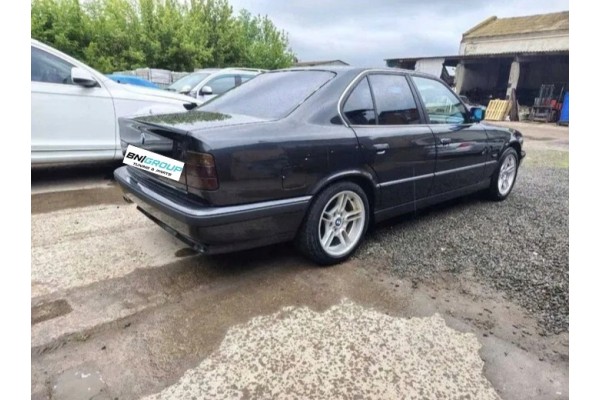 BODY KIT FOR BMW 5 SERIES E34 1987R1995R M TECH BUMPERS FRONT REAR Version European