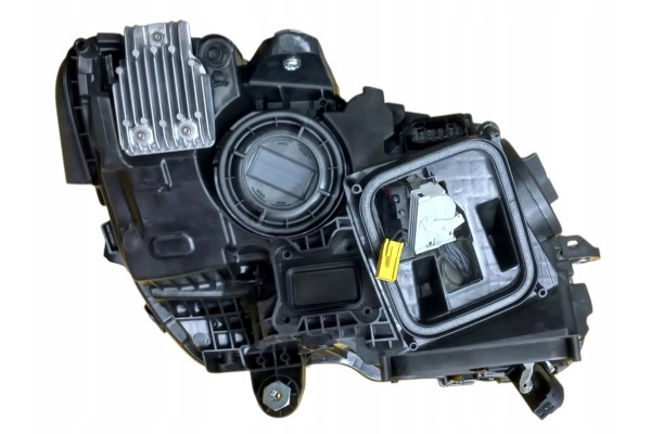 HEADLIGHT LAMP LEFT LED HELLA MERCEDES CLASS C W205 C205 A205 S205 Part manufacturer Hella