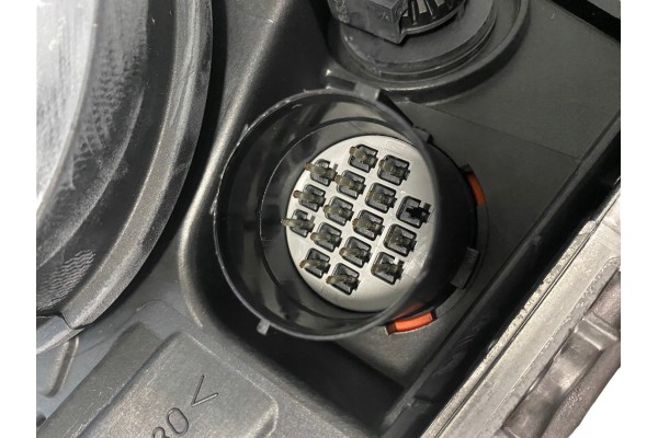 Headlamp Valeo Discovery bi xenon LED 4325105V Version European