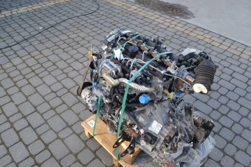 Engine SET Auris Avensis T27 2 0 D4D 1AD Euro5 12r plastic cover Catalog number of the part Silnik KOMPLET Auris Avensis T27 2 0