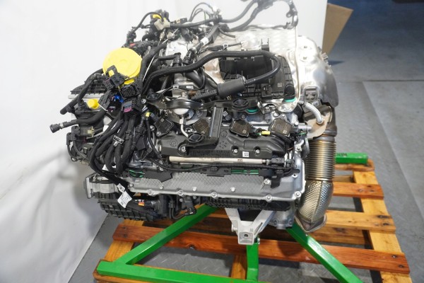 ENGINE BMW G05M G06M G07M S68B44A LIKE NEW 94km Engine type petrol