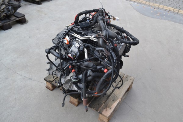 AUDI A4 B8 A5 Q5 engine 2 0 TDI CAH COMPLETE 177tys km F V Engine type diesel