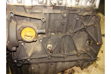 Motor completo VOLKSWAGEN CRAFTER 2.5 TDI BJL 136 CV 216,000 km en bue