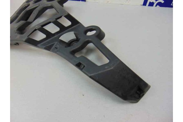 850450010R  MOLDURAS TRASERAS RENAULT MEGANE III COUPE Dynamique 2009 850450010R 184668 RENAULT - 1