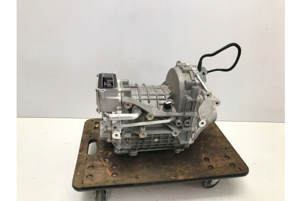 SKODA ENYAQ iV 2025 VW ID 4 ID 5 AUDI Q4 ELECTRIC MOTOR FRONT UWN