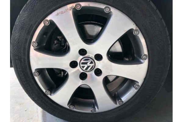 VOLKSWAGEN TOURAN (1T2) Sport