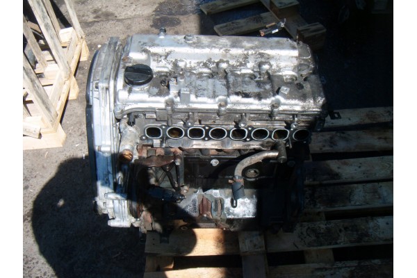 KIA SORENTO 1 AND 2 5CRDI 02 ENGINE POST D4CB Catalog number of the part KIA SORENTO 1 I 2 5CRDI 02 SILNIK SLUPEK D4CB RTEKO LUK