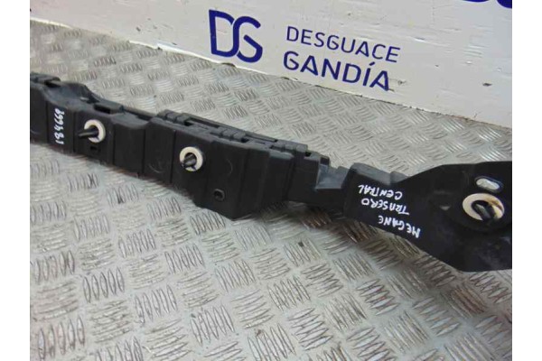 850420005R  MOLDURAS TRASERAS RENAULT MEGANE III COUPE Dynamique 2009 850420005R 184669 RENAULT - 4