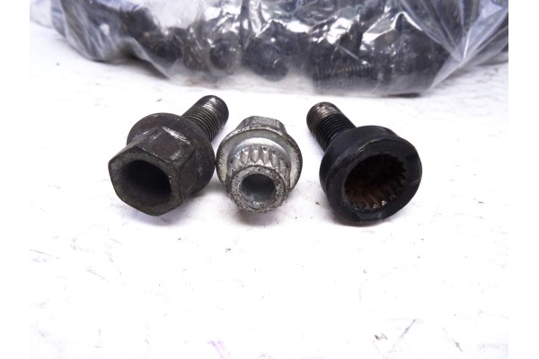  NO IDENTIFICADO BMW SERIE 3 BERLINA (E46) 316i 2000 210185 BMW - 1