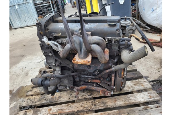 FORD MAVERICK II MAZDA TRIBUTE AND 2 0 PETROL ENGINE Engine type petrol
