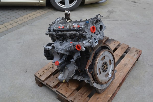 ENGINE NISSAN MERCEDES 2 3DCI YS23 699301 699 300 Post X class 92tys km Part manufacturer Mercedes Benz OE