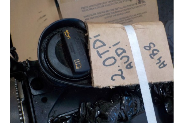 ENGINE POST ENGINE J AUDI A4 B8 2 0TDI 03L103469L Product weight with unit packaging 5 kg